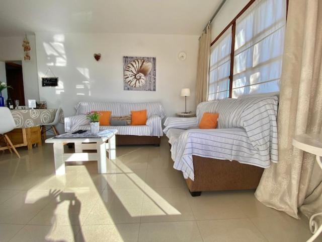 Bungalow Rey Carlos ปูแอร์โตเดลคาร์เมน ภายนอก รูปภาพ