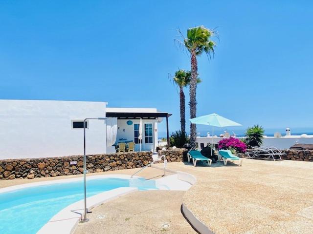 Bungalow Rey Carlos ปูแอร์โตเดลคาร์เมน ภายนอก รูปภาพ